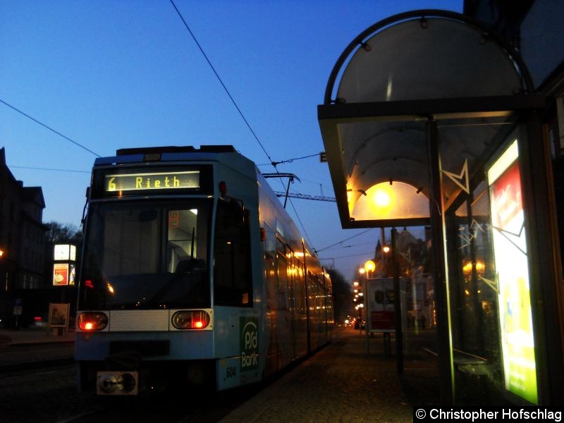 Bild: TW 604 am Domplatz auf der Linie 6.