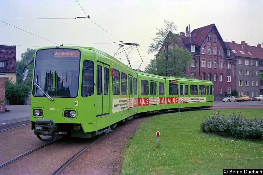 Bild: Tw 6005 noch auf Probe- und Einstellfahrt, hier an der Schleife in Limmer.