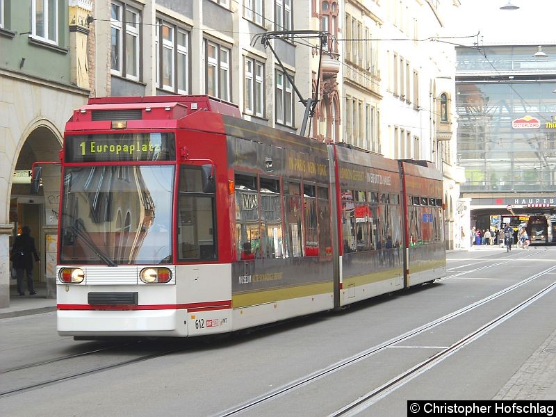 Bild: TW 612 auf der Stadtbahnlinie 1 in der Bahnhofstraße.