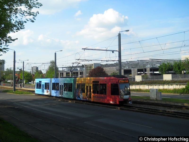 Bild: TW 602 auf der Stadtbahnlinie 6 in Bereich   Nordhäuser Straße/Klinikum.