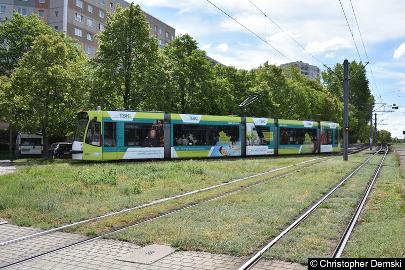 Bild: TW 653 als Linie 6 beim Befahren des Gleisdreieck Warschauer Straße in Richtung Rieth.