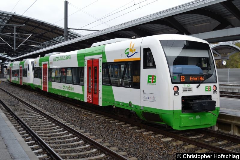 Bild: VT 309+319 als EB bei seiner Ankunft in Erfurt Hauptbahnhof.