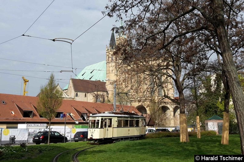 Bild: Wagen 92 am Domplatz bei einer Sonderfahrt.