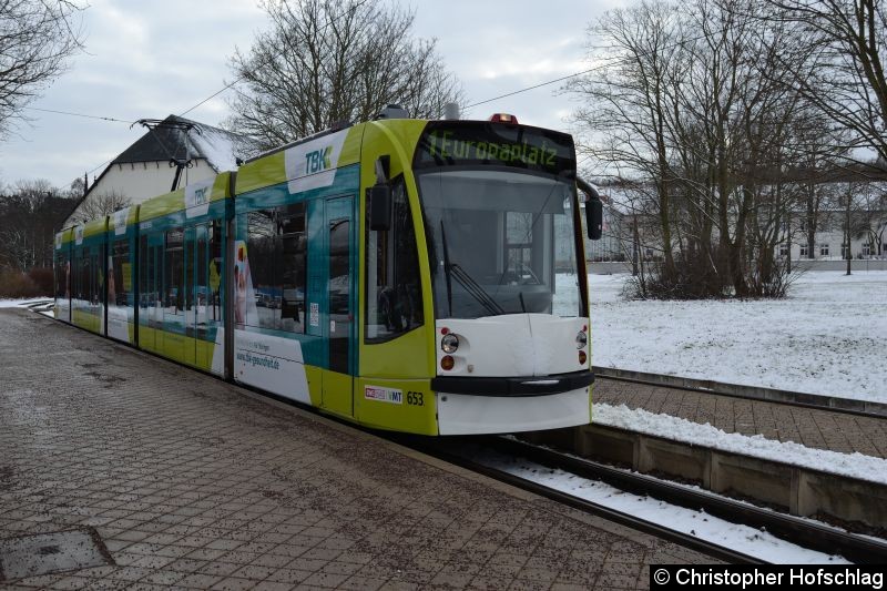 Bild: Tw 653 als Linie 1 an der Thüringenhalle.