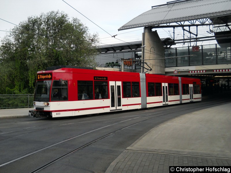 Bild: Als Stadtbahnlinie 6 am Stadtparkkopf in Richtung Steigerstraße.