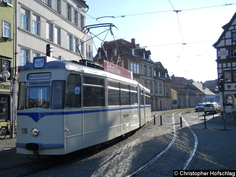 Bild: Stadtrundfahrts-Haltestelle Domplatz Süd