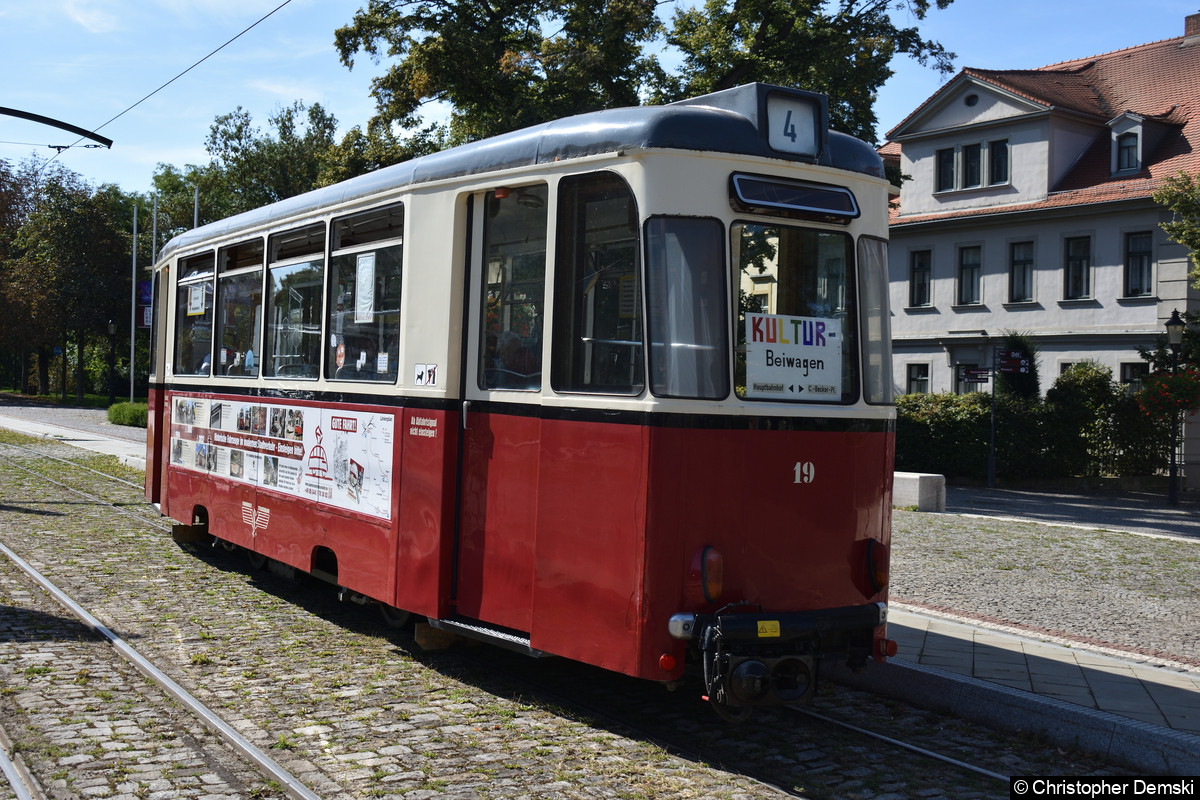 Bw 19 abgestellt am Curt-Becker-Platz (Tehaterplatz)