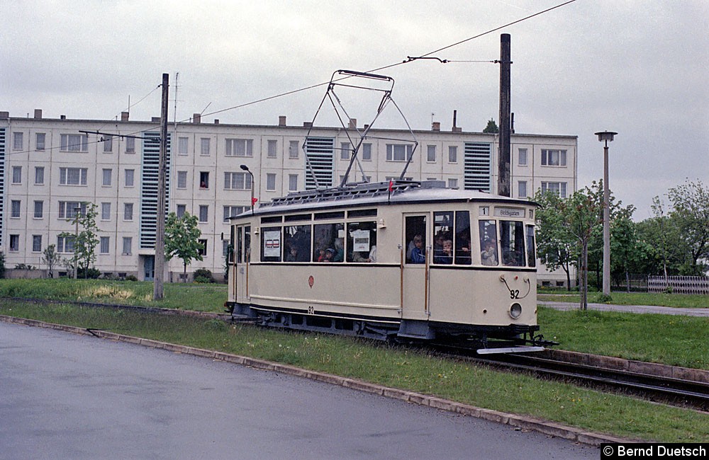 Die Rundfahrten führten den Triebwagen u.a. auch in die Schleife an der Vilniuser Straße.