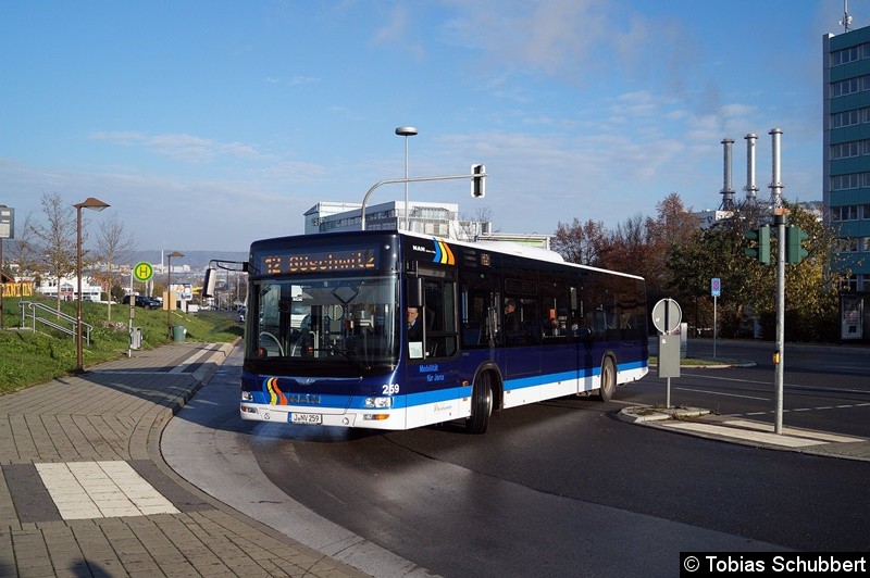 Bild: Wagen 259 als Linie 12 in Winzerla.