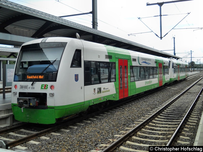 Bild: Als Zweierverband mit VT 110 in Erfurt Hauptbahnhof.