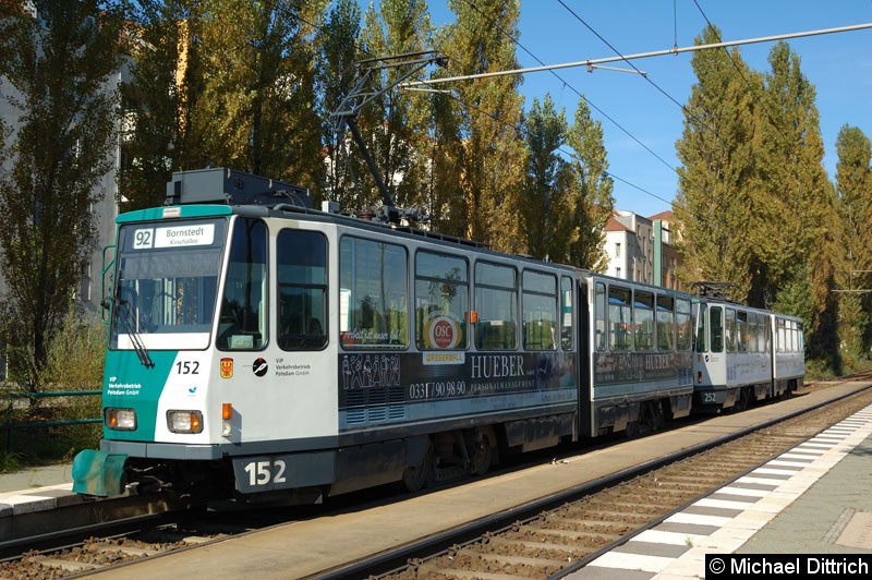 Bild: 152 als Linie 92 an der Haltestelle Marie-Juchacz-Str.