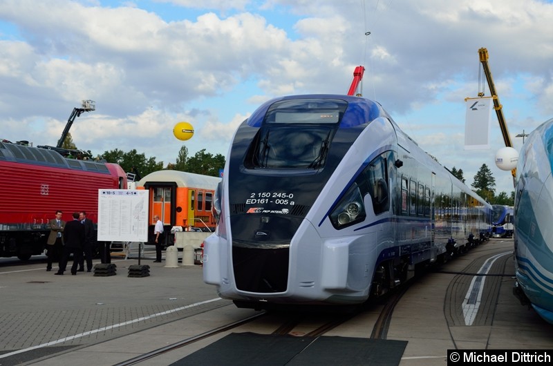 Bild: Dieser elektrische Triebzug der Firma PESA hört auf den Namen 