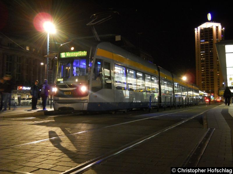 Bild: TW 1203 am Hauptbahnhof als Linie 16.