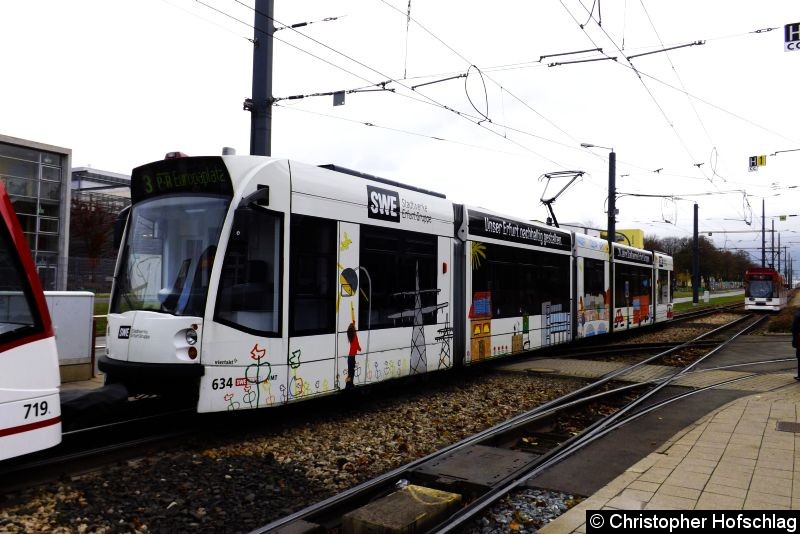 Bild: Haltestelle Klinikum als zweiter Wagen an TW 719.