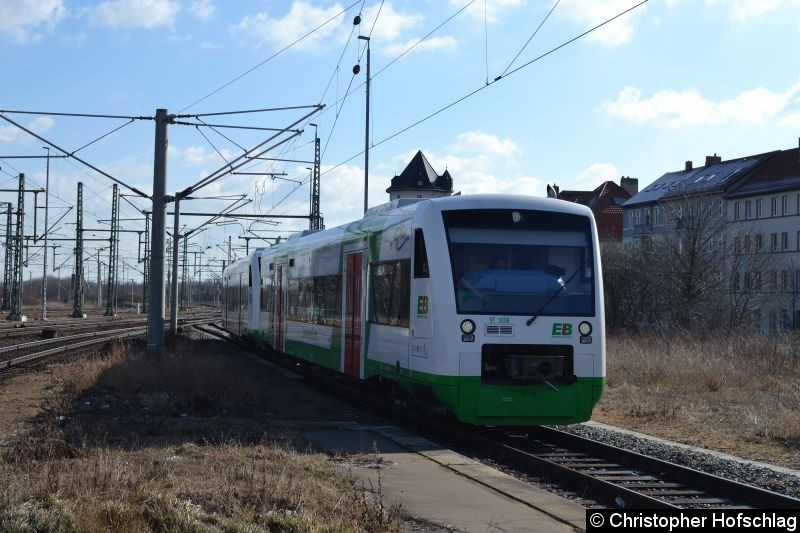 Bild: VT 308+331(BR 650 247-9+650 270-1) bei der Einfahrt in Weimar.