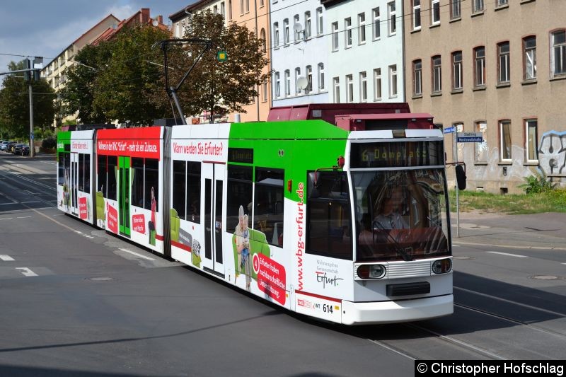 Bild: TW 614 beim Verlassen der Haltestelle Bergstraße.