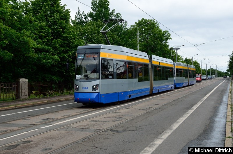 Bild: 1326 + 1325 als Linie 31 auf der Richard-Lehmann-Str.