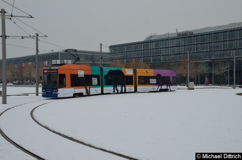 Bild: 1130 als Linie 16 in der frisch verschneiten Wendeschleife am Messegelände.