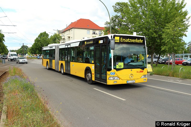 Bild: 4046 als Schienenersatzverkehr für die Straßenbahnlinie 50.