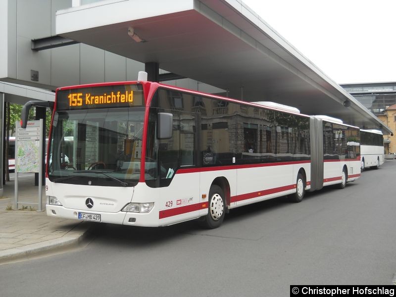 Bild: Bus 429 am Busbahnhof.