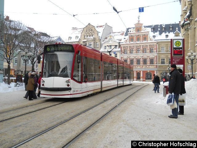 Bild: TW 654 auf der Linie 6 zur Thüringenhalle statt Steigerstraße.