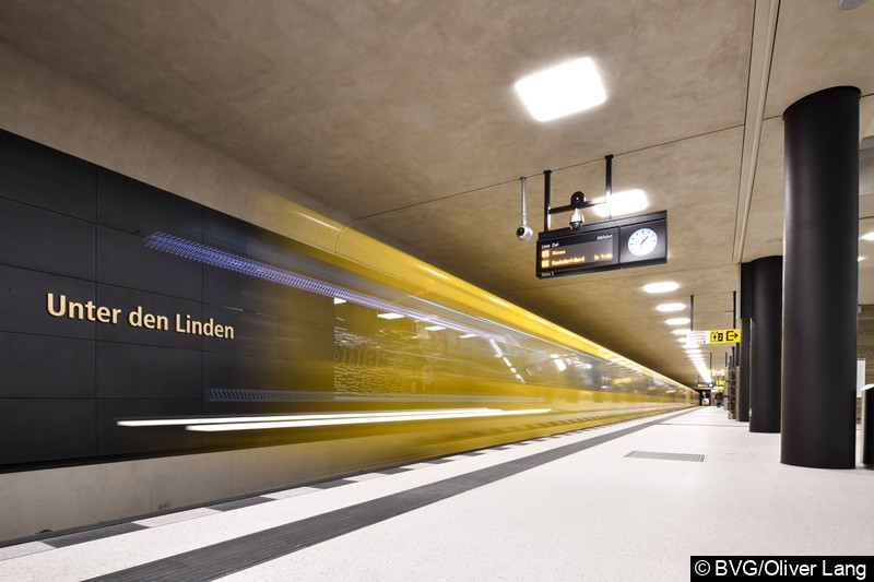 Bild: Bahnhof Unter den Linden