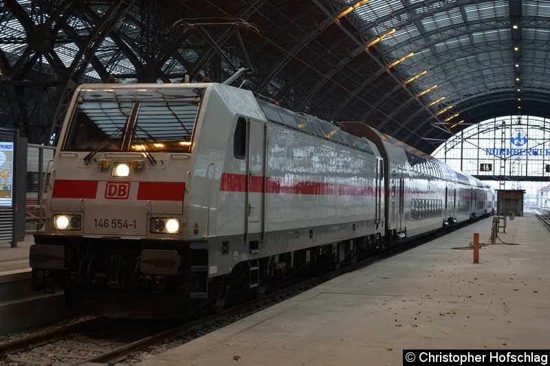 Bild: BR 146 554-1 mit einen IC2 in Leipzig Hauptbahnhof.