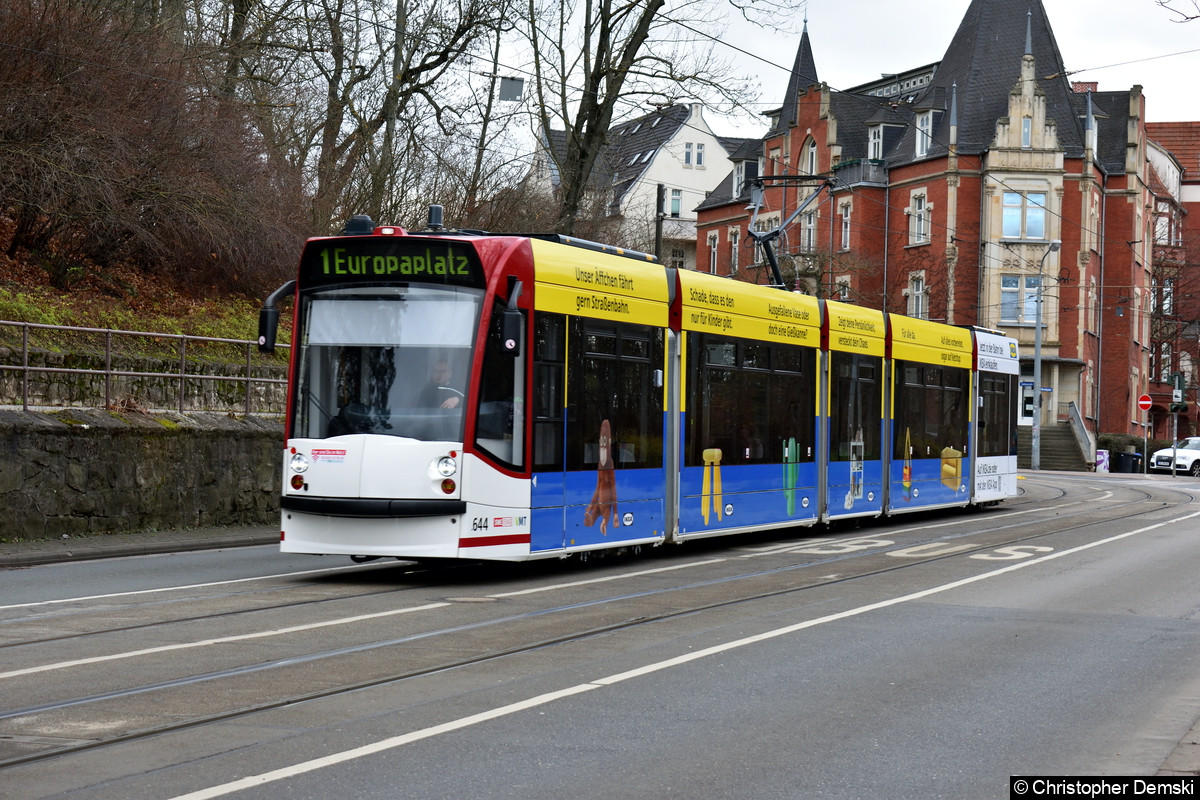 Bild: Tw 644 als Linie 1 am Stadtparkkopf(Schillerstraße) in Richtung Hauptbahnhof.