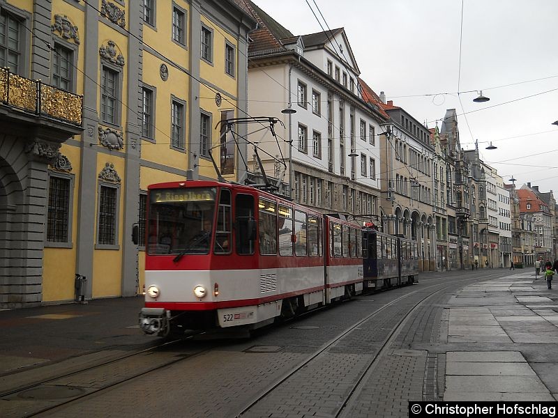 Bild: TW 522+435 auf der Linie 2 am Angermuseum auf dem Weg zur Haltestelle Anger.