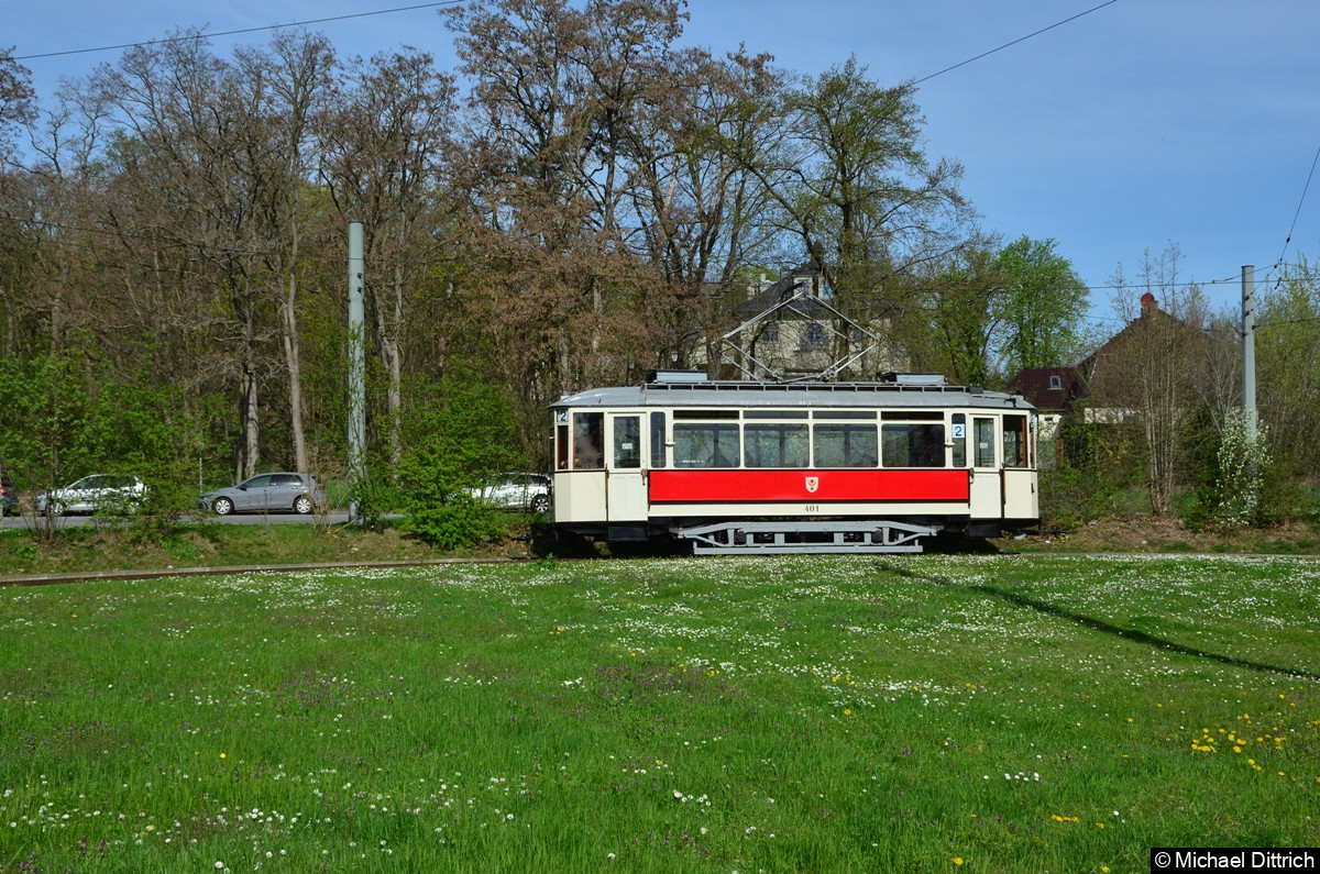 401 wendet in der Wendeschleife in Heide.