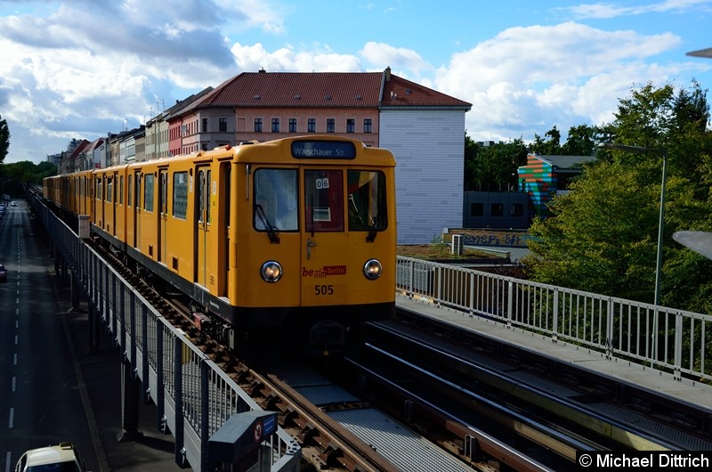 Bild: 505 an der Spitze des Zuges U12/6 bei der Einfahrt in Prinzenstr.