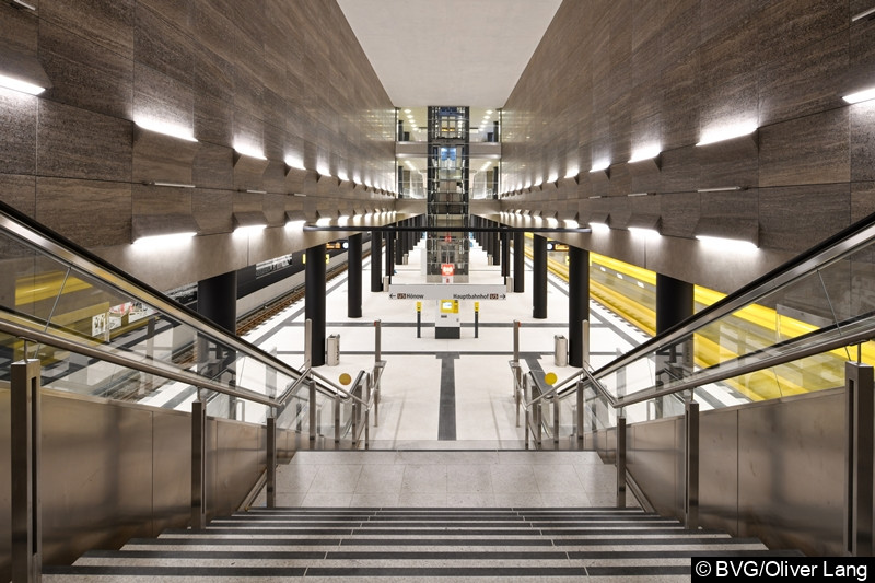 Bild: Bahnhof Unter den Linden