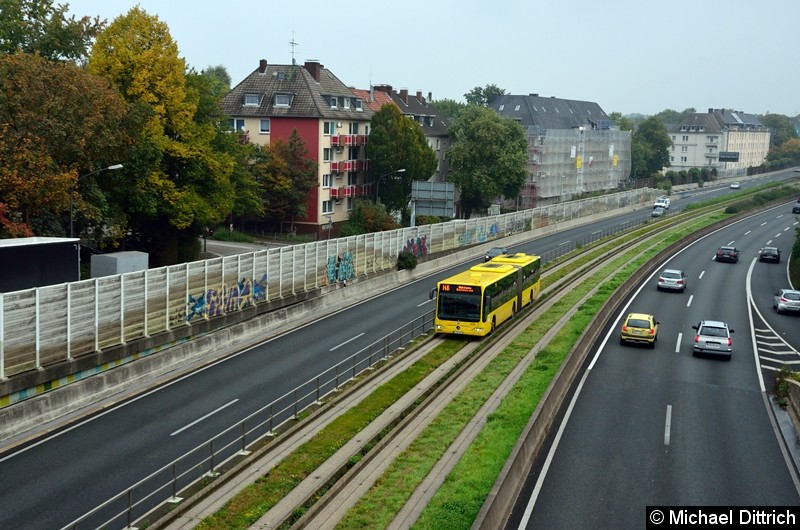 Bild: Bus 4672 als Linie 146 zwischen den Haltestellen Oberschlesienstraße und Wasserturm.