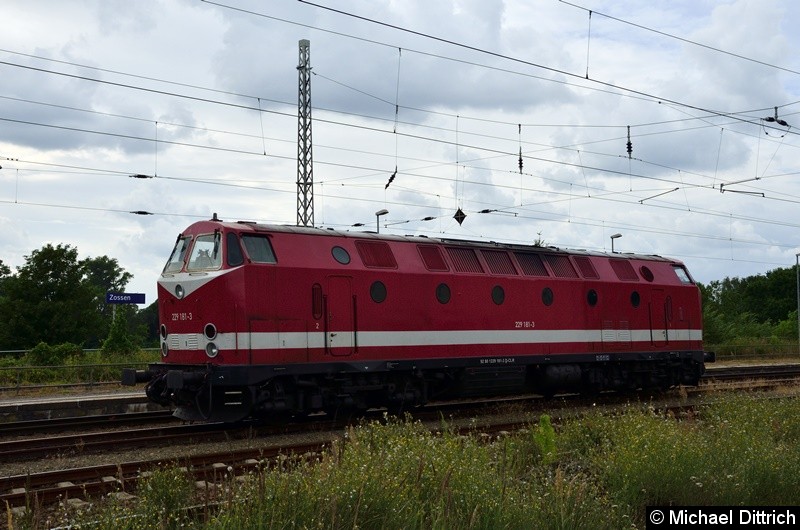 Bild: 229 181 steht abgestellt im Bahnhof Zossen.