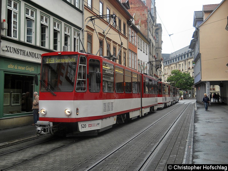 Bild: TW 520+495+405 auf der Linie 3 in der Marktstraße.