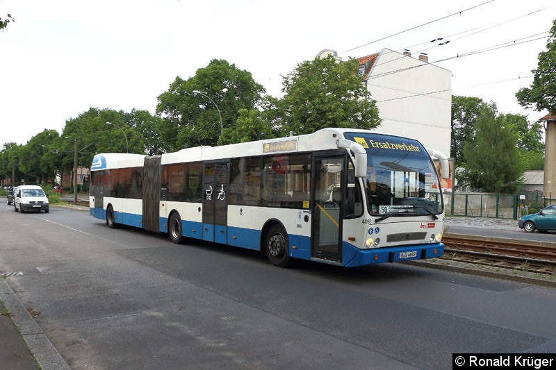 Bild: 4092 als Schienenersatzverkehr für die Straßenbahnlinie 50.