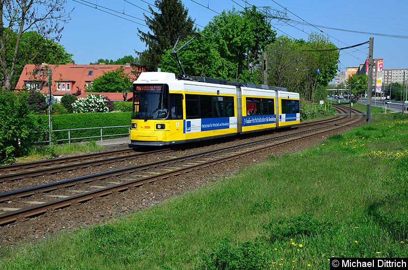Bild: 1544 als Linie M6 kurz vor der Haltestelle Landsberger Allee/Rhinstr.