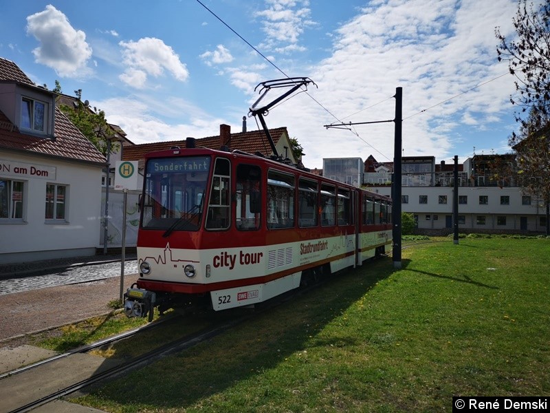 Bild: TW 522 als Sonderfahrt in der Schleife Domplatz.