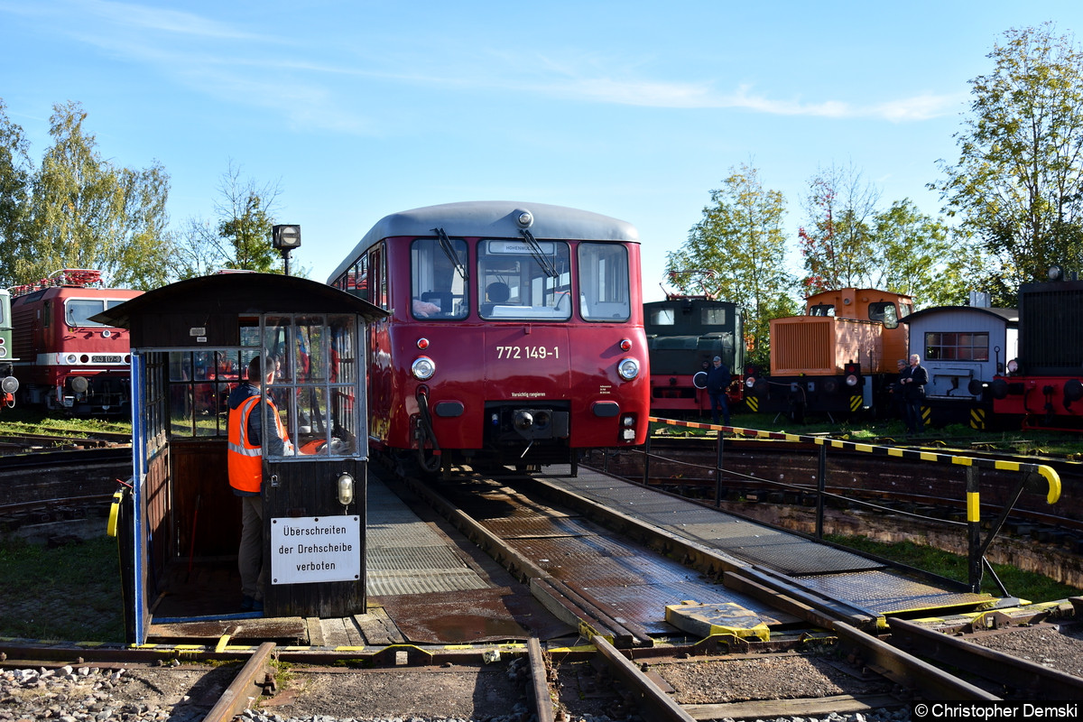 Bild: 772 149-1 auf der Drehscheibe im BW Weimar.