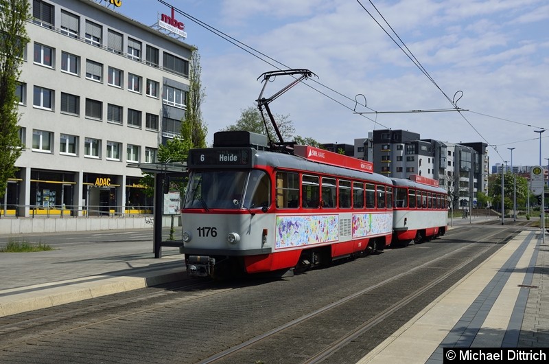 Bild: Sonderfahrt mit 1176 + 204: Haltestelle Glauchauer Platz.