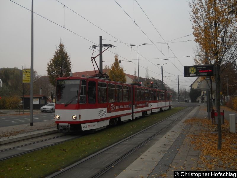 Bild: TW 450+490 auf der Linie 1 an der Haltstelle Mainzer Straße.