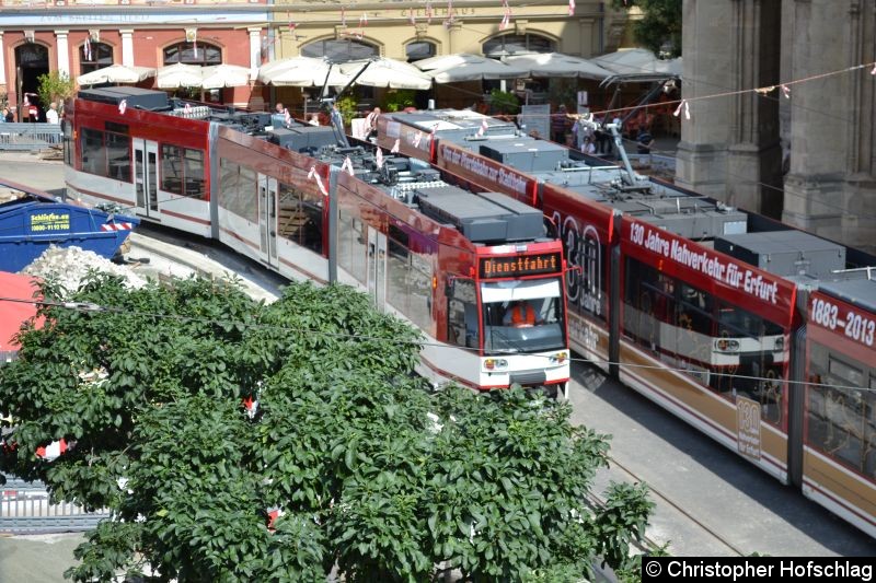 Bild: TW 601 von Typ MGT6D trifft grade für seine Testfahrt auf dem Fischmarkt ein.