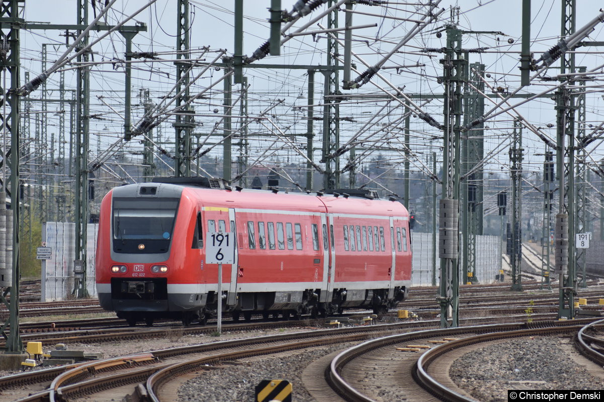 612 022 beim Rangieren am Erfurter Hauptbahnhof.