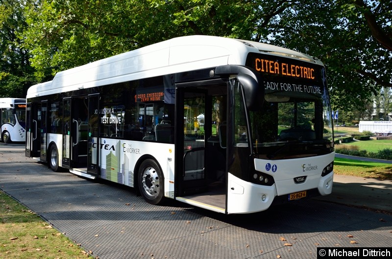 Bild: Dieser E-Bus ist von der Firma VDL aus den Niederlanden.