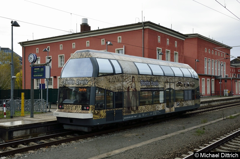 Bild: 670 003 in Dessau Hauptbahnhof.