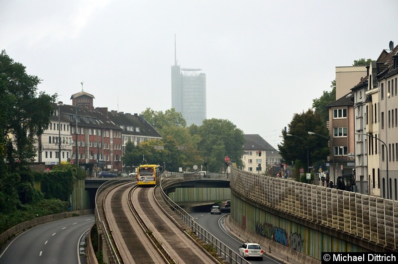 Bild: Bus 4657 hat das Ende der Spurbusstrecke erreicht.