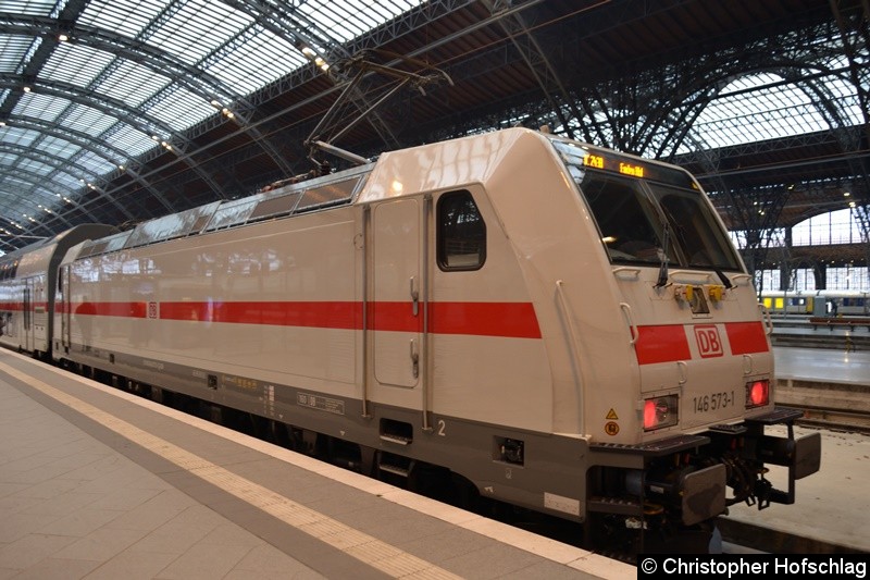 Bild: BR 146 573-1 mit einen IC2 in Leipzig Hauptbahnhof.