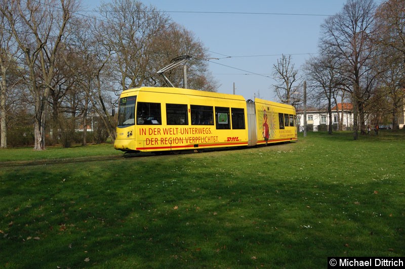 Bild: 1339 als Linie 2 in der Naunhofer Str.