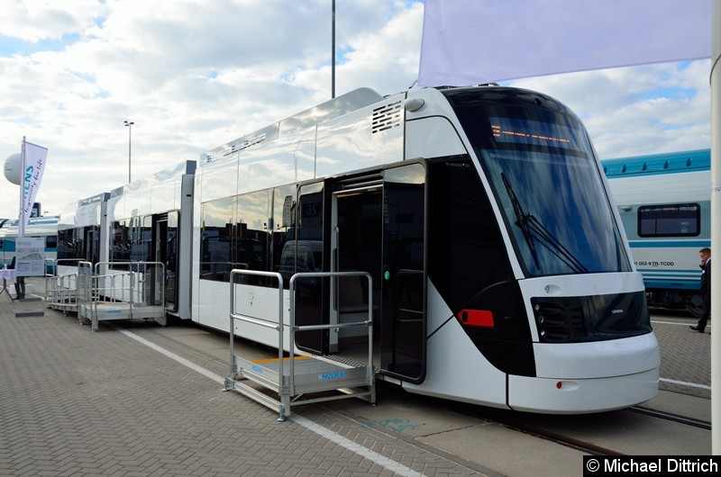 Bild: Dieser Avenio ist für ein neues Straßenbahnsystem in Doha (Katar) entwickelt worden. Die Firma SIEMENS baut dort ein komplett schlüsselfertiges System.