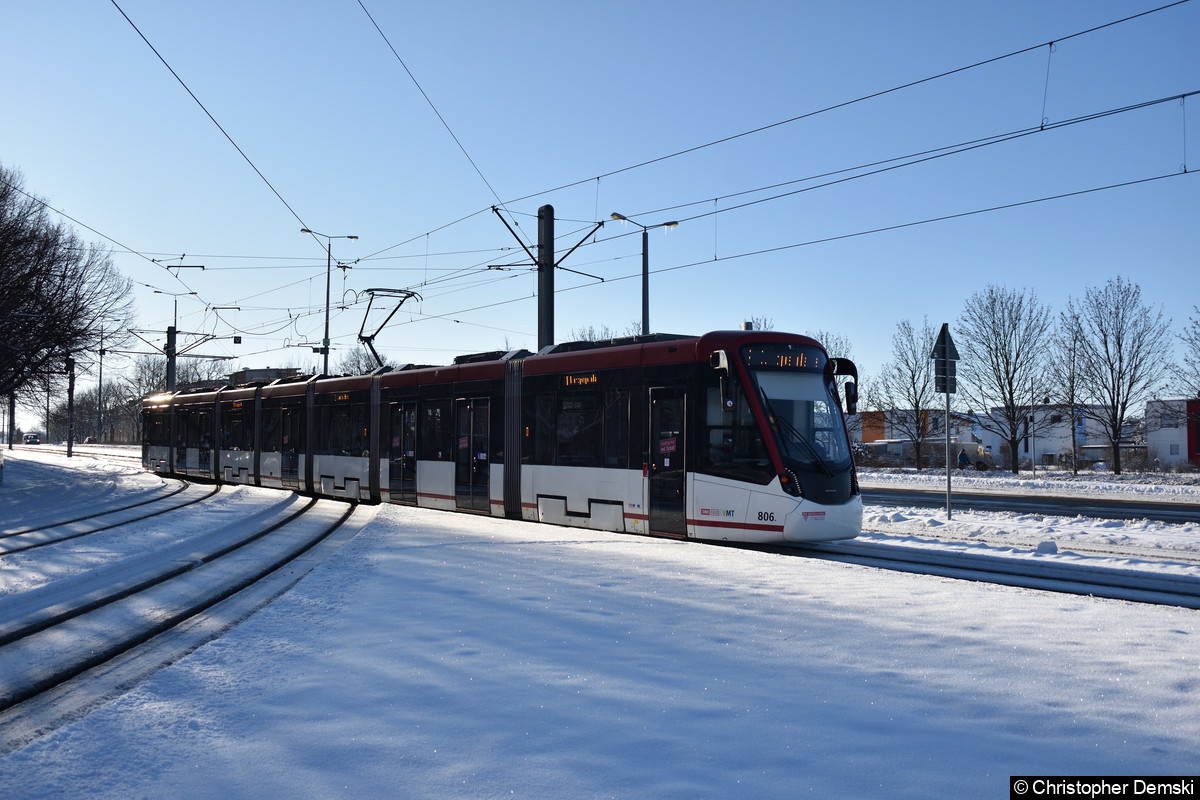 Tw 806 als Linie 3 in Richtung Europaplatz am Gleisdreieck Warschauer Straße.